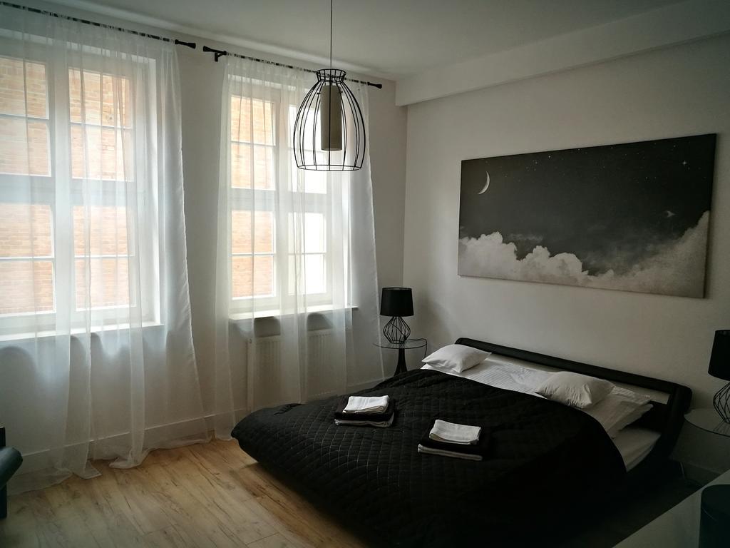 Apartment Black&white Apartment- Wierzbowa 5 *