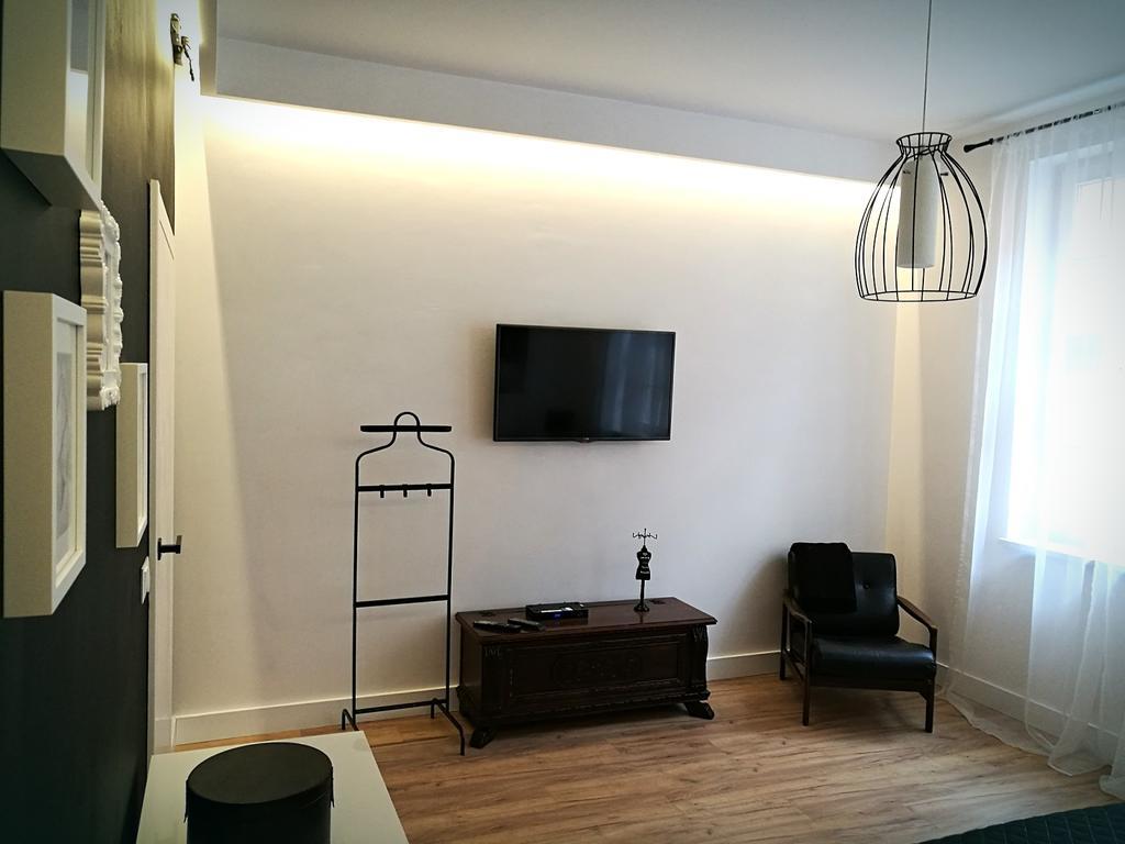 Black&white Apartment- Wierzbowa 5 * Poznan