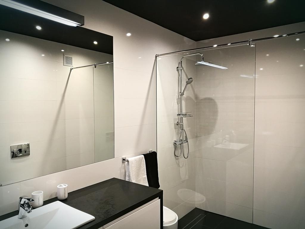 Apartment Black&white Apartment- Wierzbowa 5 *