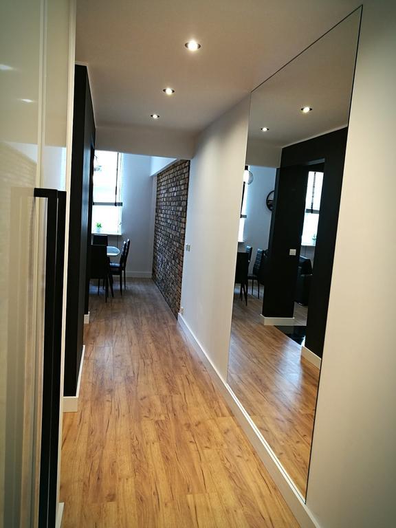 Black&white Apartment- Wierzbowa 5 Apartment