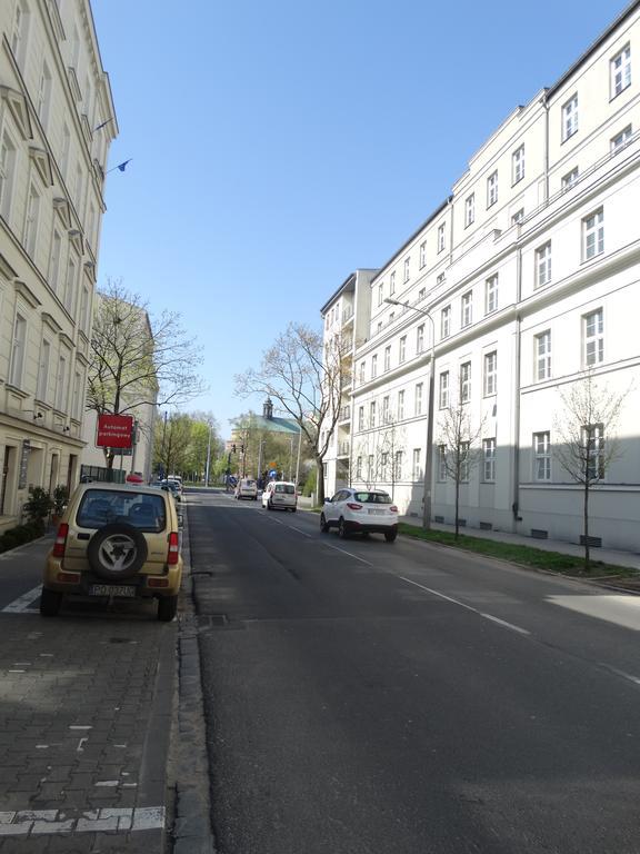 Black&white Apartment- Wierzbowa 5 *