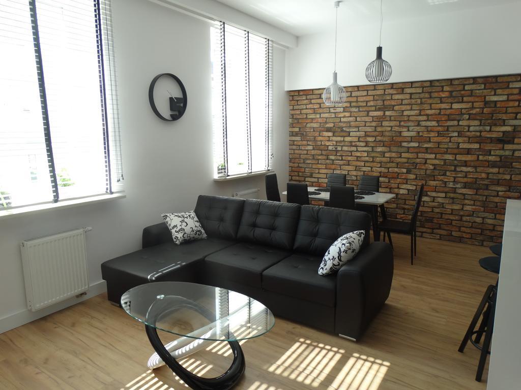 Black&white Apartment- Wierzbowa 5 *