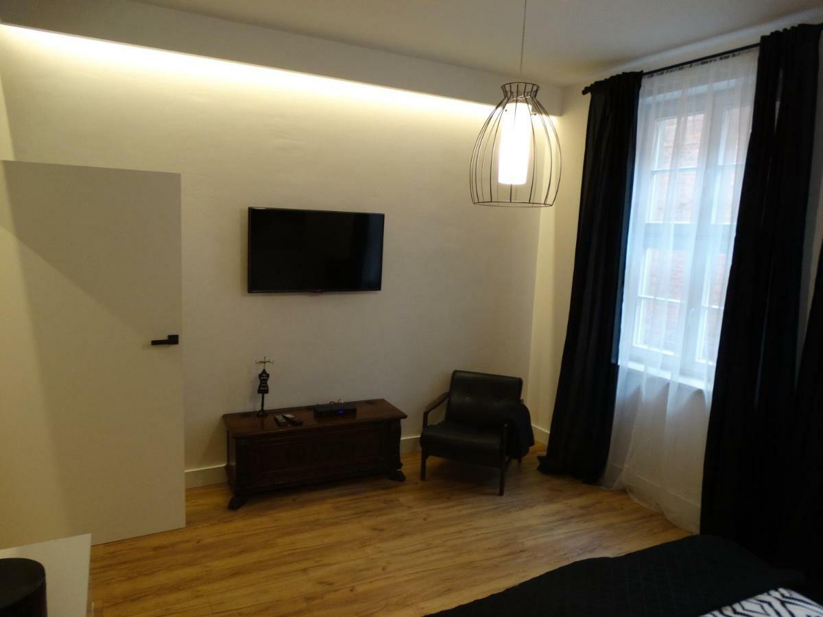 Black&white Apartment- Wierzbowa 5 * Poznaň