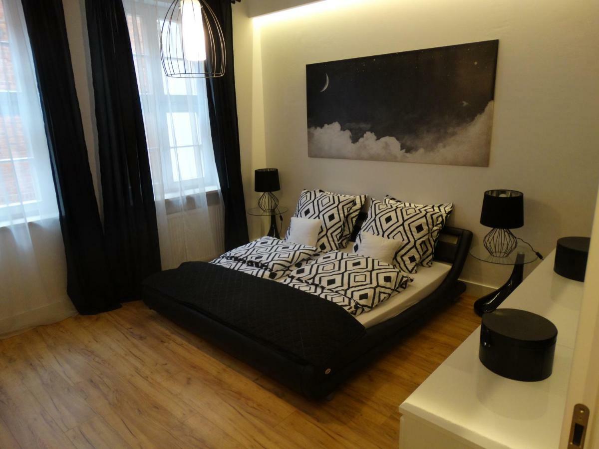 Black&white Apartment- Wierzbowa 5 Apartmán Poznaň